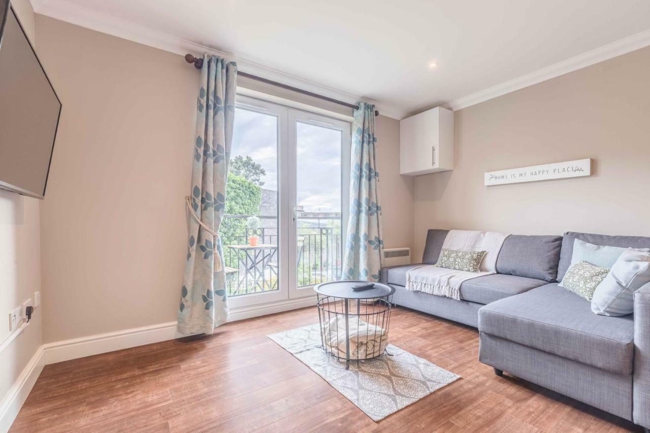 Modern Apartment Within Short Walk Of The Castle, High Street And Long Walk - Free Parking 温莎 外观 照片